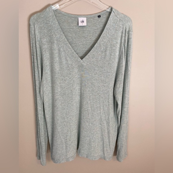 CAbi Laidback Long Sleeve V-neck Tee | Women's Sz L - Picture 2 of 8